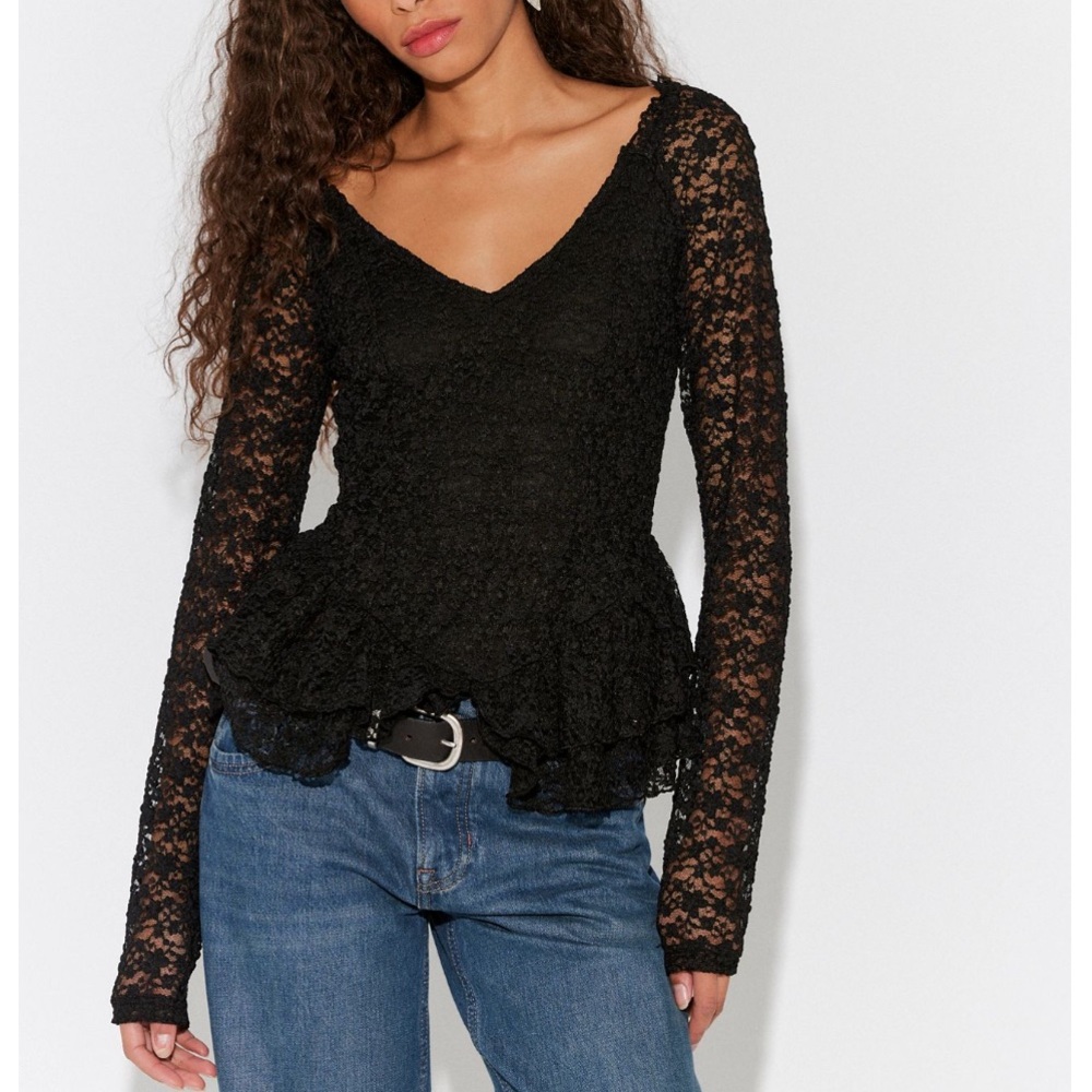 FREE PEOPLE STELLA BLACK LACE LONG SLEEVE TOP MEDIUM